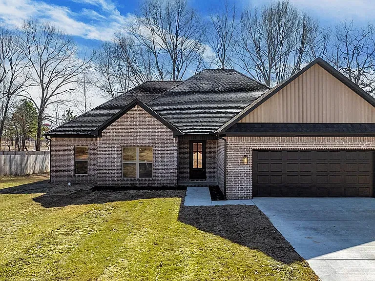 145 Hayden Dr