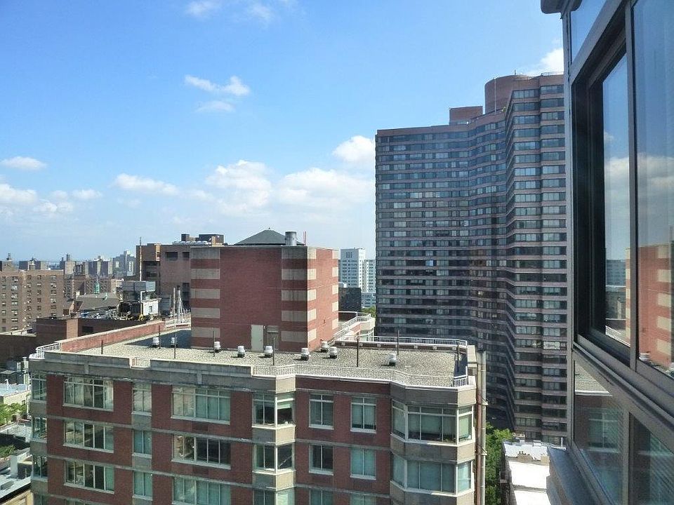 1st image of 1500 Lexington Ave APT 17F