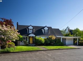 313 W Chapman Ave, Roseburg, OR 97470