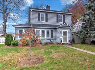 91 Rivercliff Dr, Milford, CT 06460