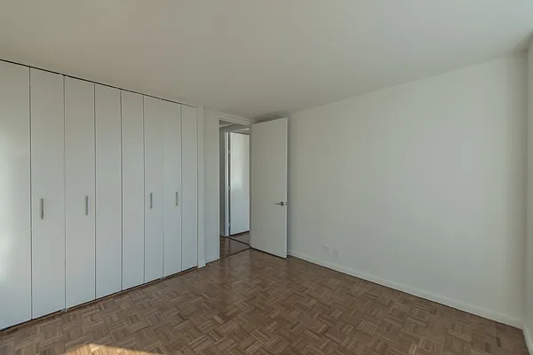 Rented by Solow Realty | media 14