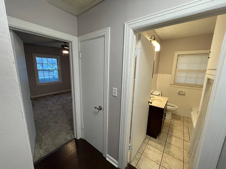 1541 S Kickapoo Ave — Photo 16