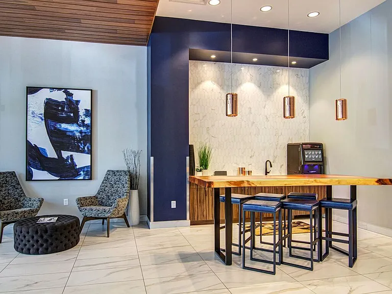 LPM Apartments — Photo 23