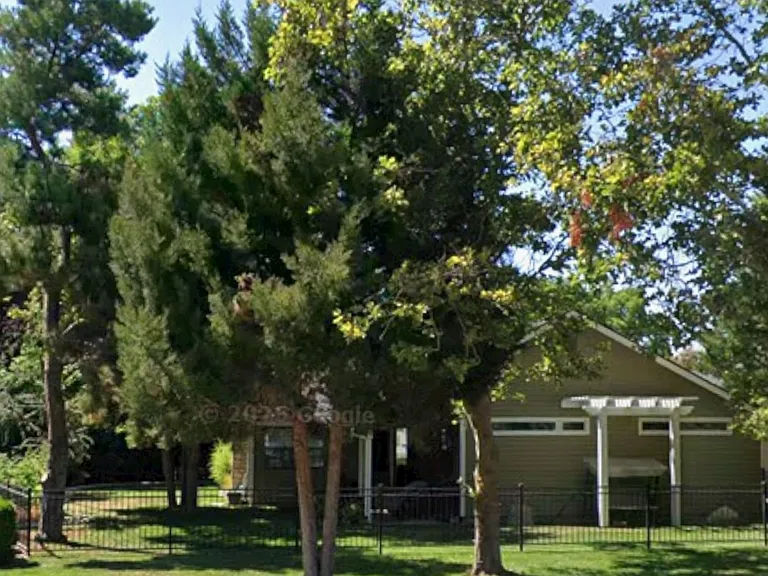 105 E Twin Willow Dr — Photo 4