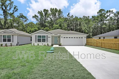 3205 Echo St Photo 1