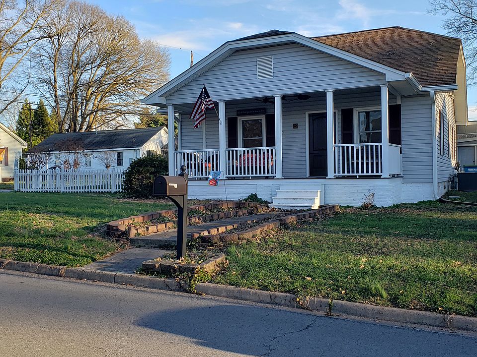 1st image of 101 Rankin St