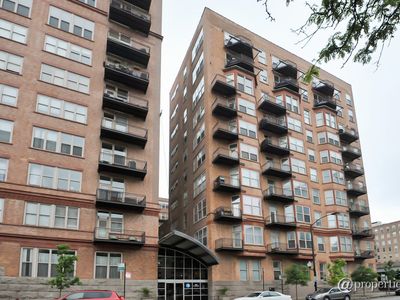 500 S Clinton St APT 402, Chicago, IL, 60607