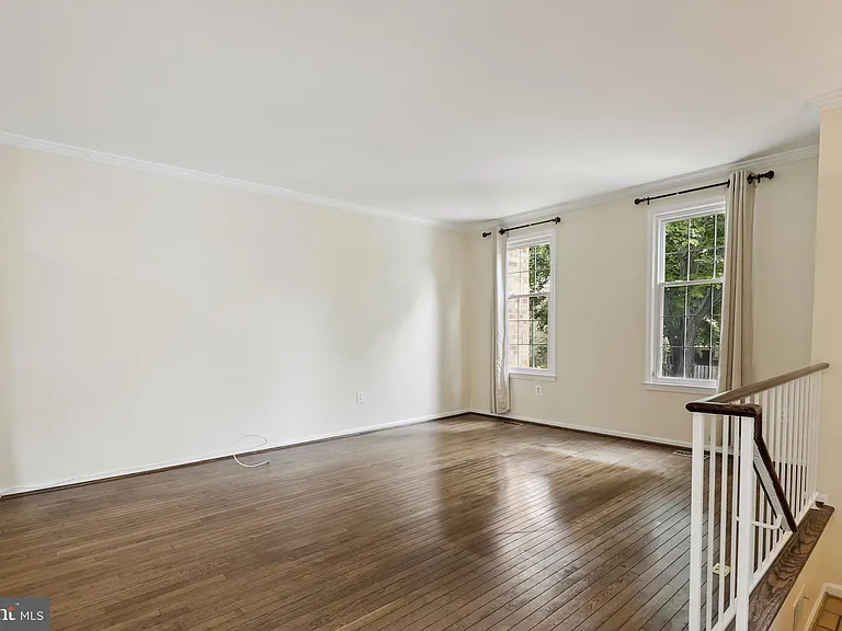 7230 Taveshire Way — Photo 4