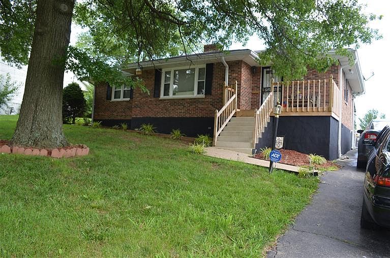 1st image of 109 Willow St