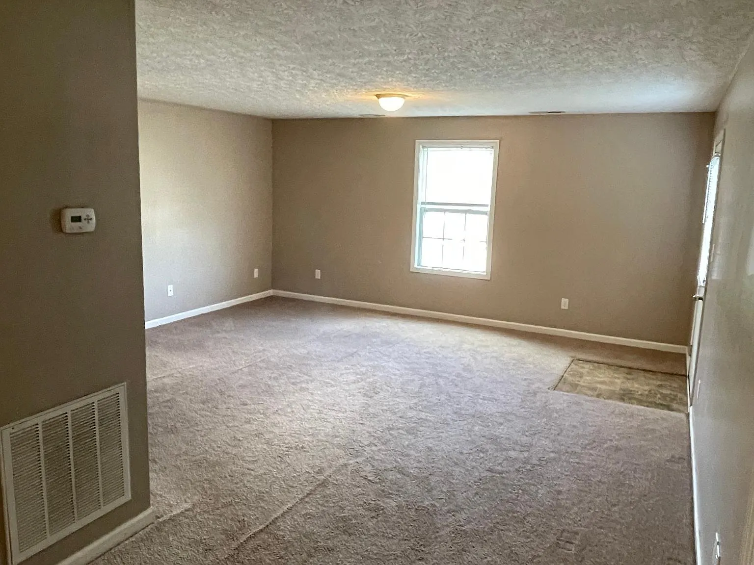 379 Upper Stone Ave — Photo 2