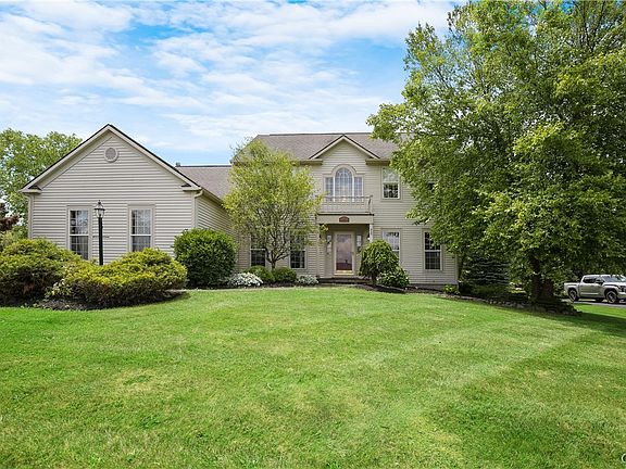 2nd image of 4469 Winding Creek Rd