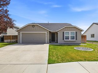6217 Robert Wayne Dr, Pasco, WA 99301