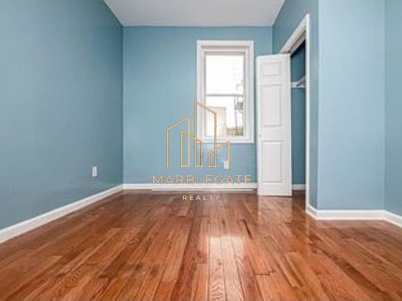 4th image of 21 Stuyvesant Ave #11B