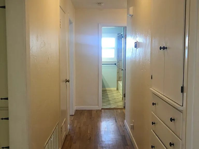 2409 9th Ave — Photo 15