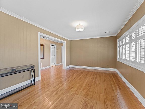 4th image of 634 Union Rd