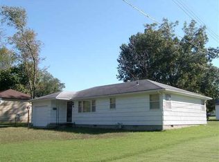 1104 S Washington St, Clinton, MO 64735