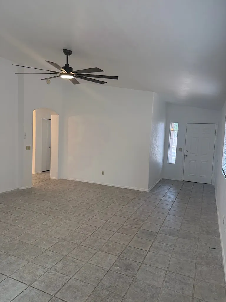 Building Photo - 4611 S Foxdale Dr