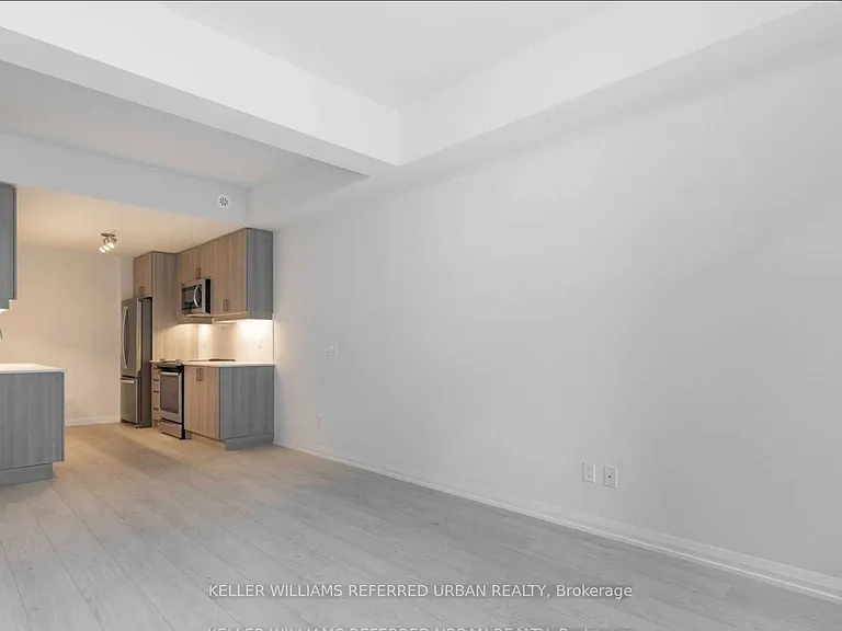 1030 Portage Pkwy #Townhouse 23 — Photo 6