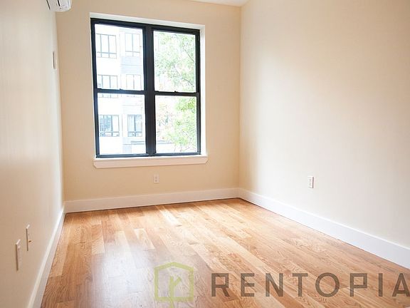2nd image of 1426 Dekalb Ave APT 2L