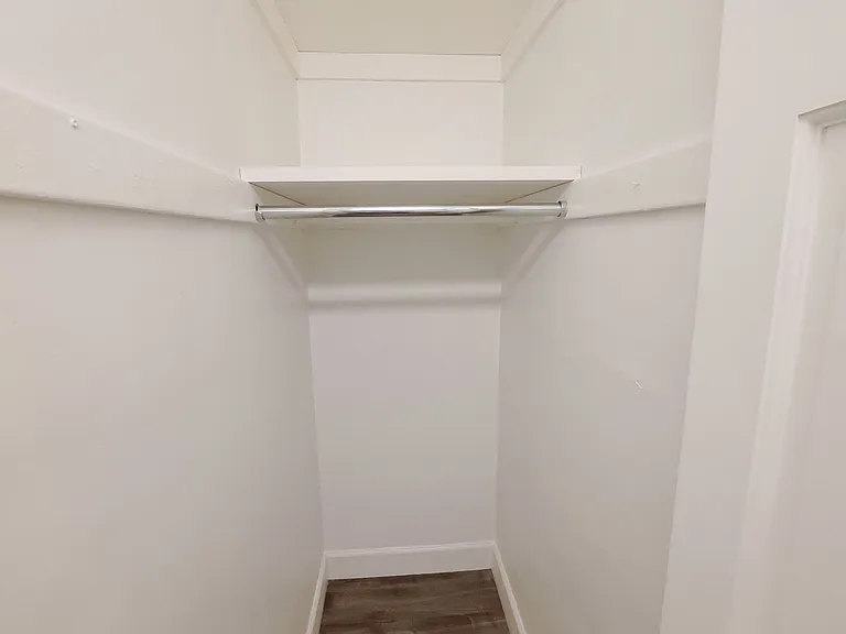 839 Parkman Ave — Photo 8