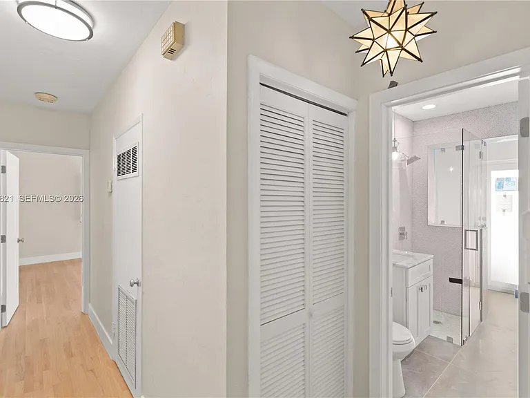 5614 San Vicente St — Photo 16