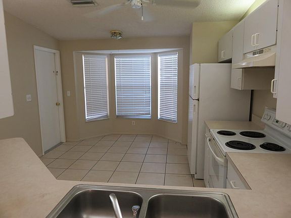 5th image of 2387 Pinehurst St
