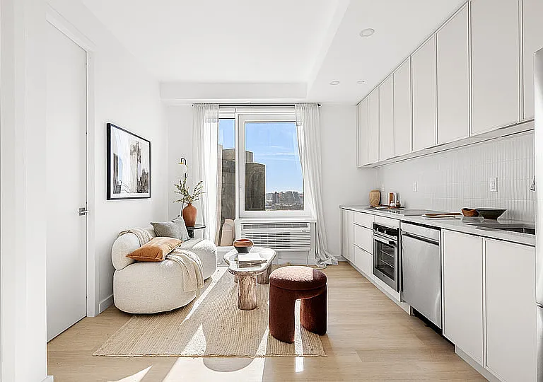 150 Lawrence St #1902 — Photo 1