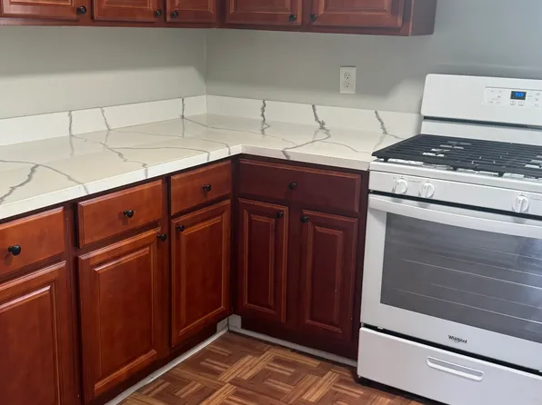 (undisclosed Address), Hasbrouck Heights, NJ 07604