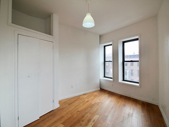 4th image of 27 Spencer Pl #4R