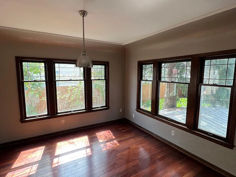 800 Yakima St — Photo 17