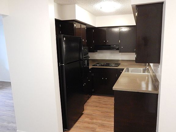 4th image of 509 12th Ave SE Ste 4