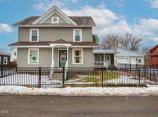 13 Moon St, Fort Edward, NY 12828