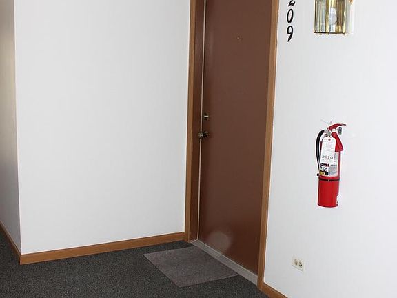 5th image of 13300 W Circle Drive Pkwy