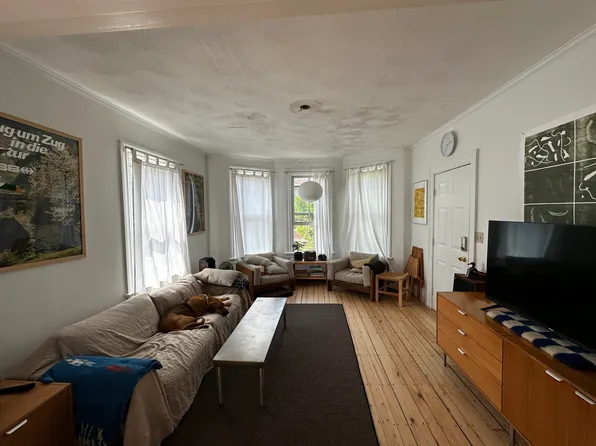 257 Broadway #4, Providence, RI 02903