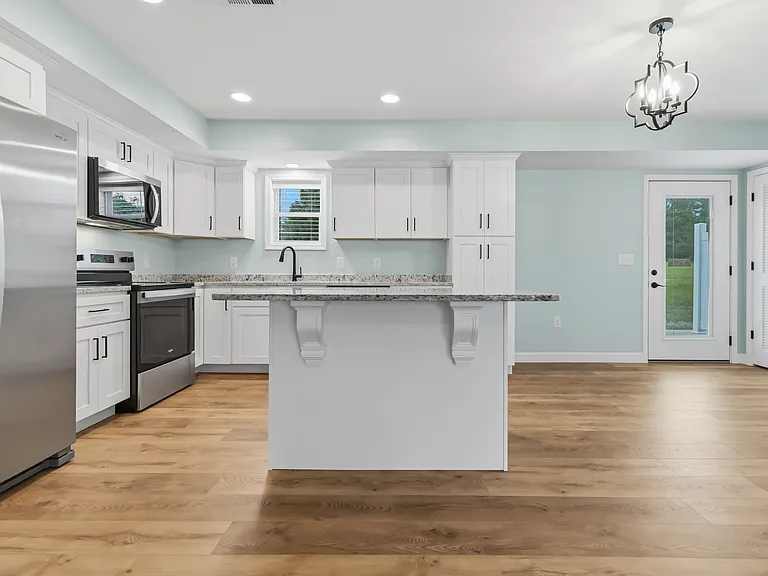 250 Meadow Dr #1 — Photo 17