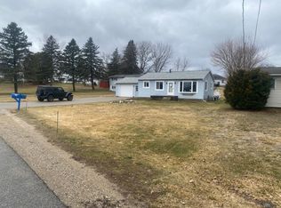 221 Rasmussen Dr, Trufant, MI 49347