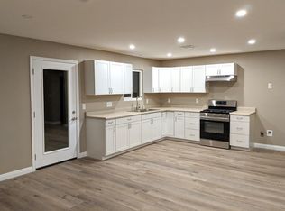 2233 N Whitewater Club Dr, Palm Springs, CA 92262