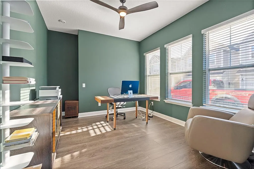 3 bed, 2.5 bath, 2776 sqft, $3,500 — Photo 4