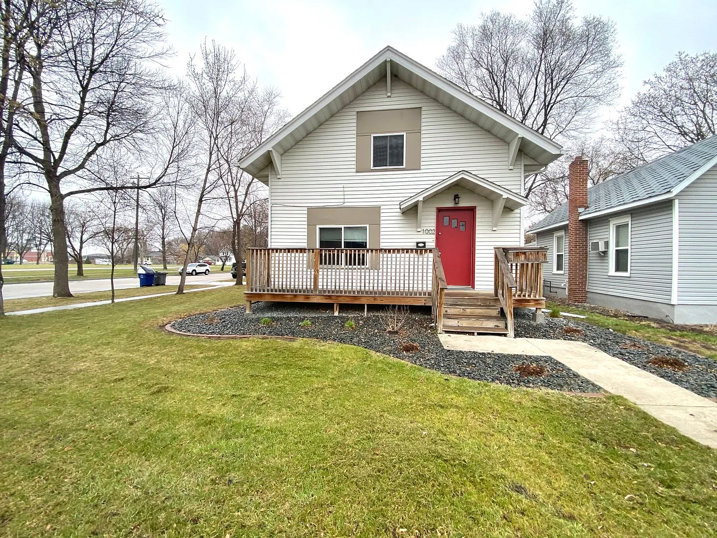 Spacious 5-Bedroom Home Near MSUM & Concordia Perfect for Students or Large Households! — Photo 3