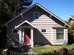 3221 37th Pl S, Seattle, WA 98144