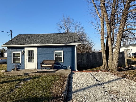 2nd image of 8228 E County Road 210 S