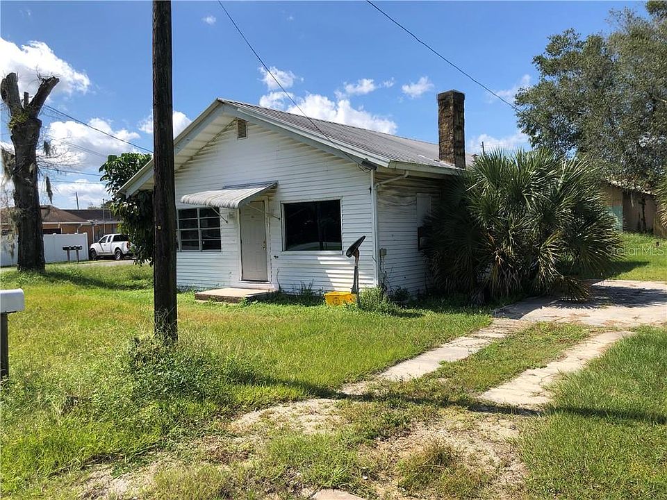 1st image of 902 N Suwannee Ave