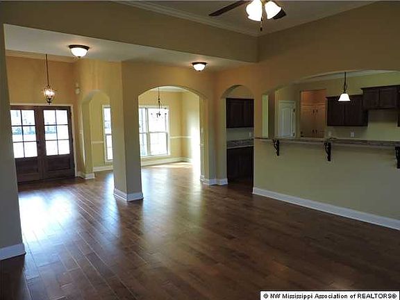 3rd image of 5168 Mary Ln N