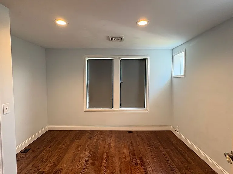 4217 Blaine Ave — Photo 8