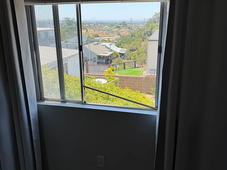 Haller St — Photo 15