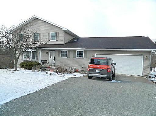 1st image of 1612 Echo Lake Dr
