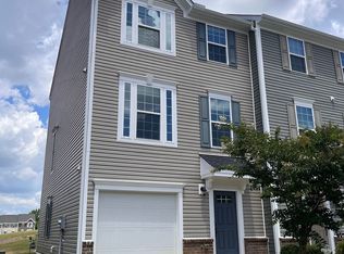 512 Autumn Cure Ct, Fuquay Varina, NC 27526