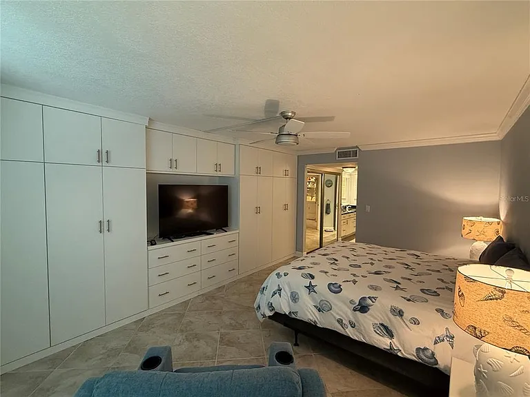 910 Pinellas Bayway S #103 — Photo 20