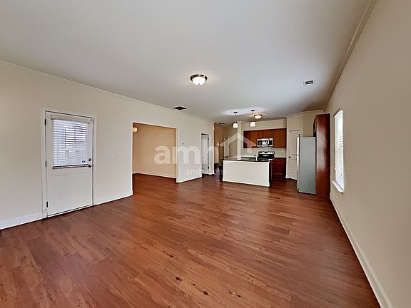 3rd image of 2545 Beal St