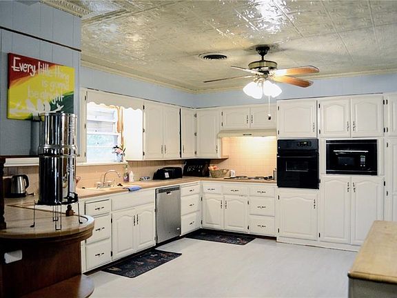 5th image of 1010 Jefferson St E
